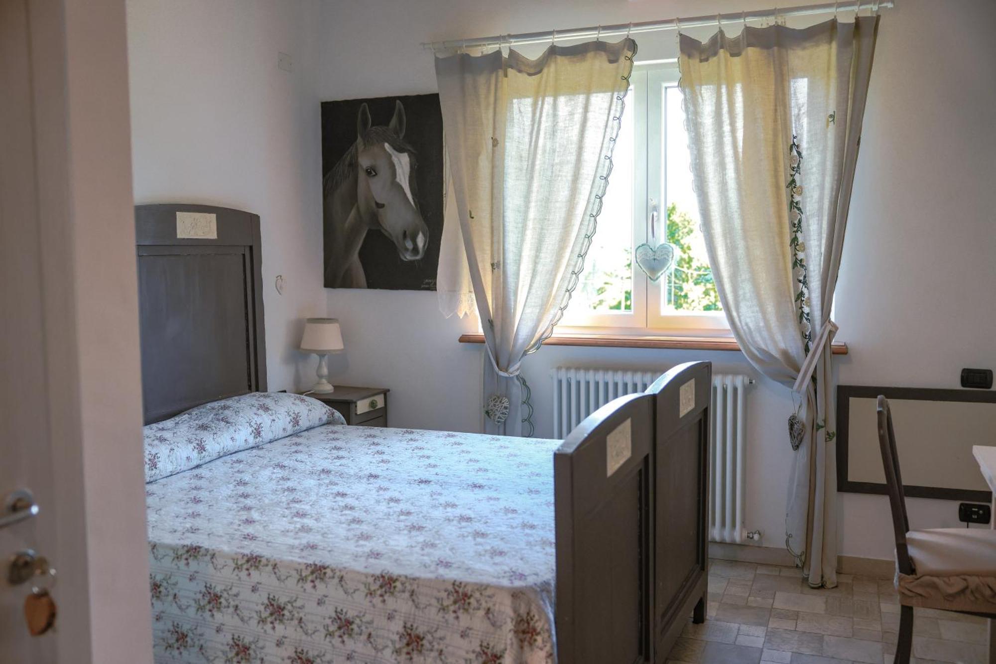 B&B Cadrecca Tra Terra Luna E Mare Licciana Nardi Экстерьер фото